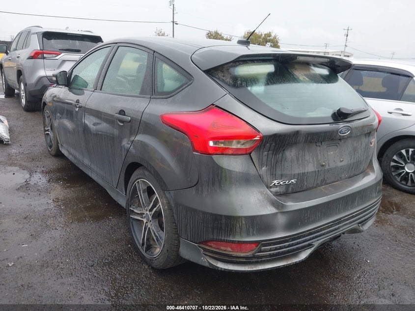 Vin: 1fadp3l90fl341856, lot: 46911065, ford focus st 20153