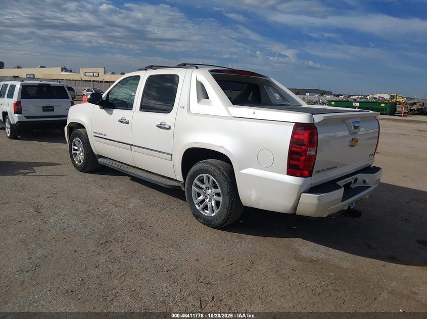 2012 CHEVROLET AVALANCHE 1500 LTZ · Фото 3