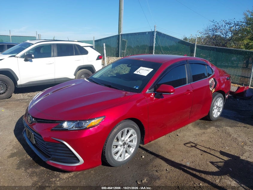 2021 Toyota Camry Le Awd, Left Side, IAAI, VIN 4T1C11BKXMU039526 — photo 2