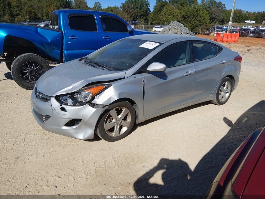 2013 Hyundai Elantra Gls, Normal Wear & Tear, IAAI, VIN 5NPDH4AE0DH234028 — photo 2