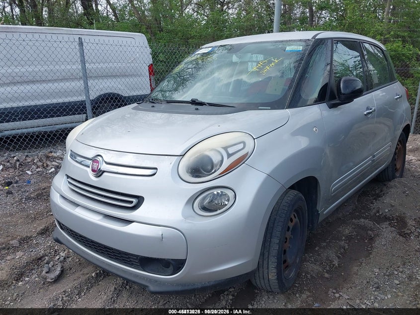 2015 FIAT 500L POP · Фото 2