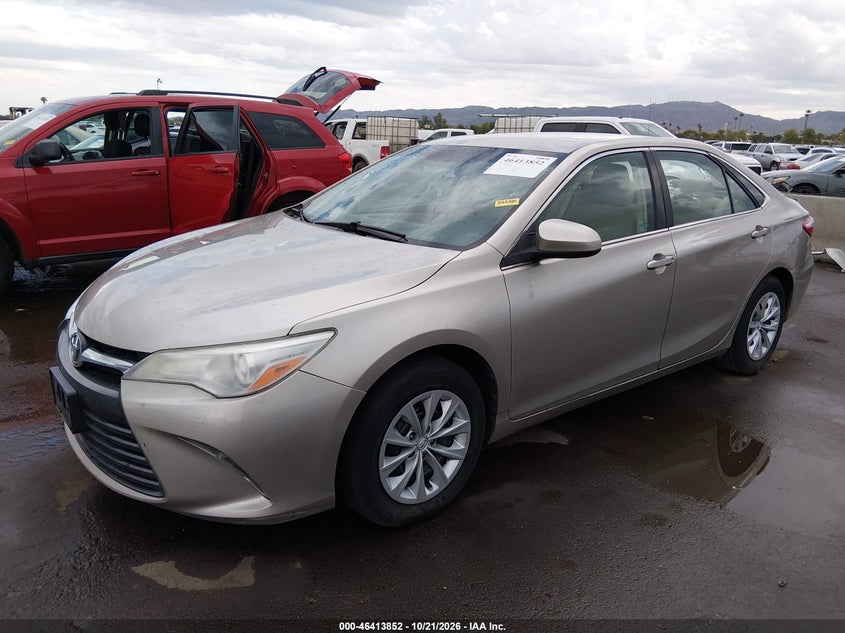 2015 Toyota Camry Le, Right Rear, IAAI, VIN 4T4BF1FK9FR506788 — photo 2
