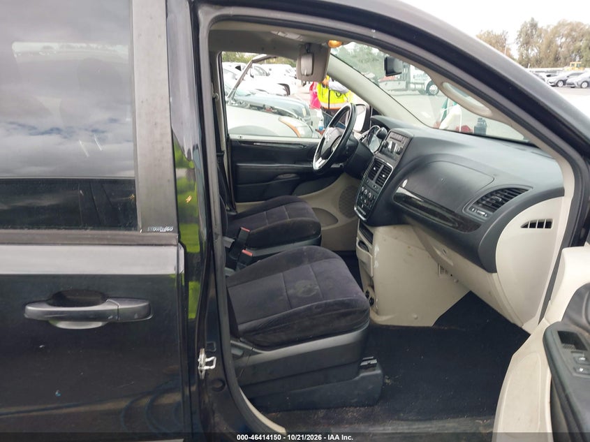2013 DODGE GRAND CARAVAN SE · Фото 5