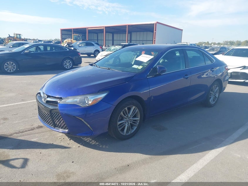 2016 Toyota Camry Se, Rear, IAAI, VIN 4T1BF1FK1GU582551 — photo 2