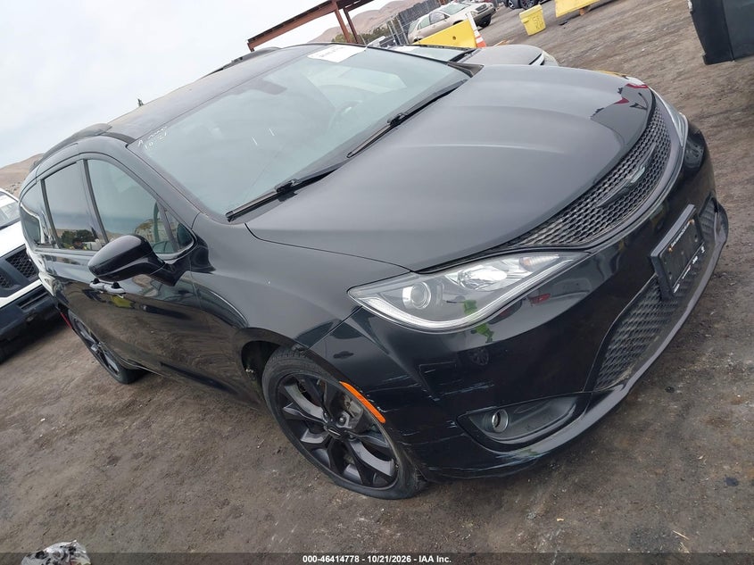 2018 CHRYSLER PACIFICA TOURING PLUS