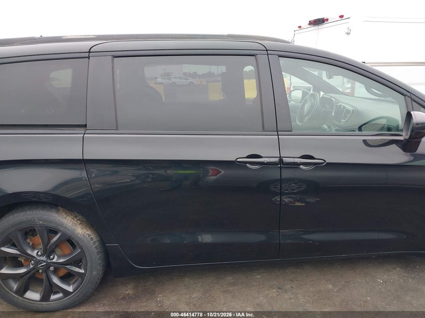 2018 CHRYSLER PACIFICA TOURING PLUS · Фото 13