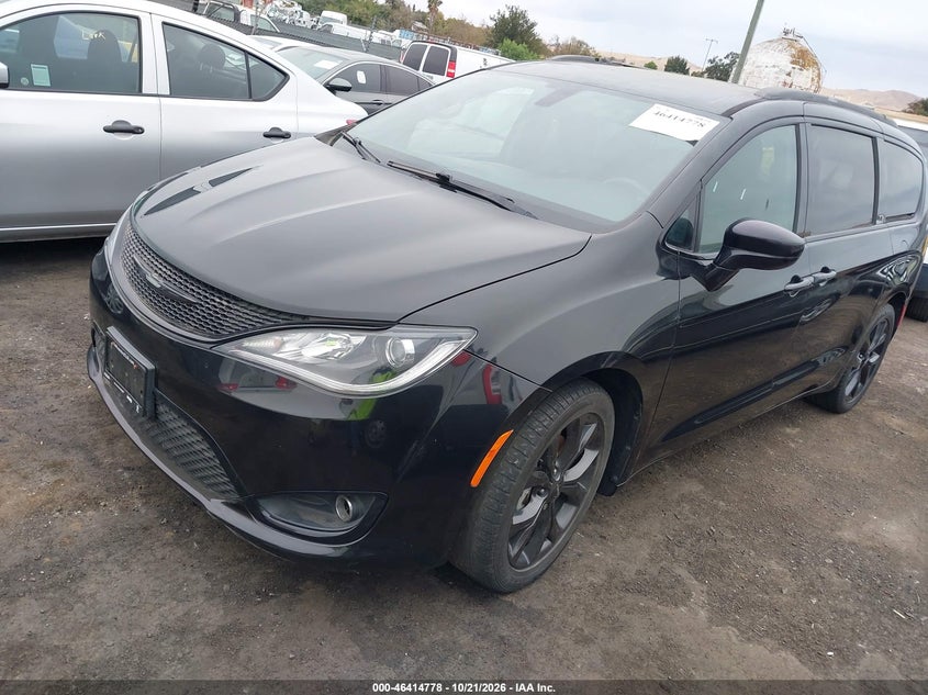 2018 CHRYSLER PACIFICA TOURING PLUS · Фото 2