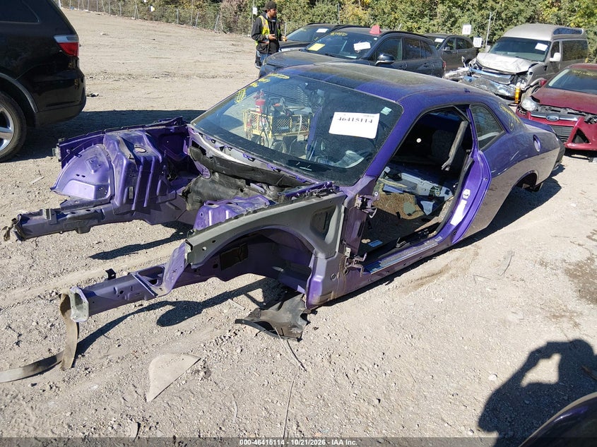 2013 Dodge Challenger Srt8, Stripped, IAAI, VIN 2C3CDYCJ6DH671988 — photo 2