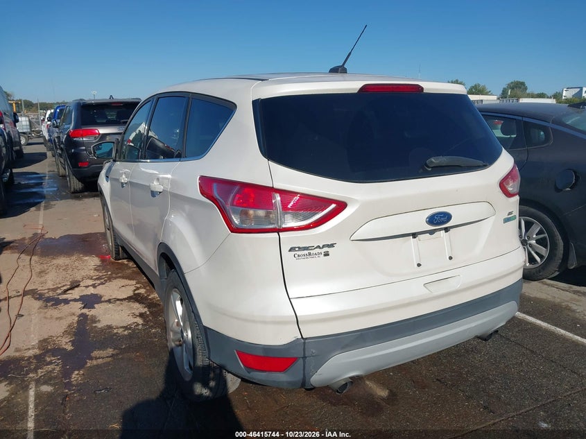 Vin: 1fmcu0gxxfub88866, lot: 46916110, ford escape se 20153