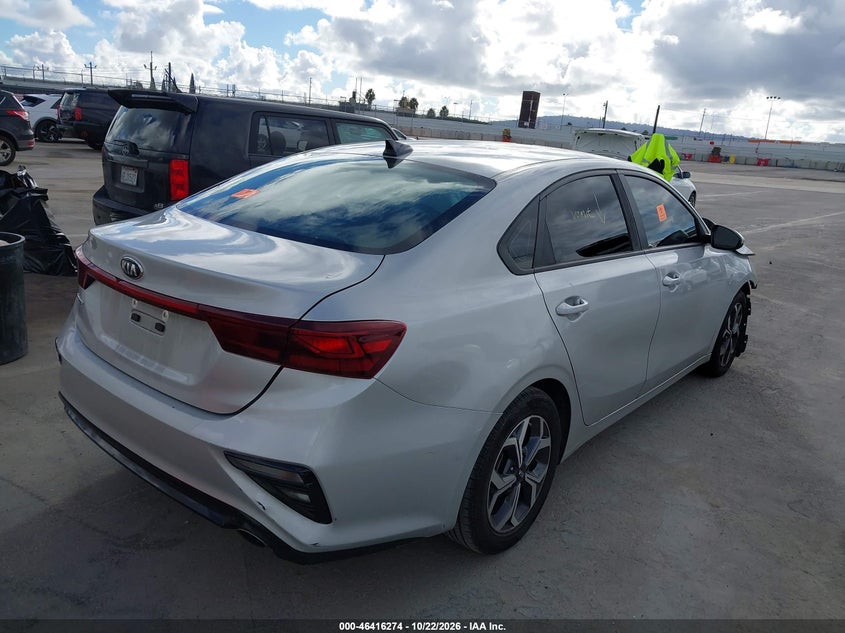 Vin: 3kpf24ad8me290109, lot: 46916640, kia forte lxs 20214