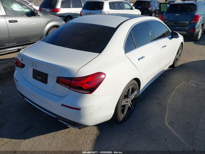 Vin: w1k3g4eb3mj290833, lot: 46916643, mercedes-benz a 220 20214