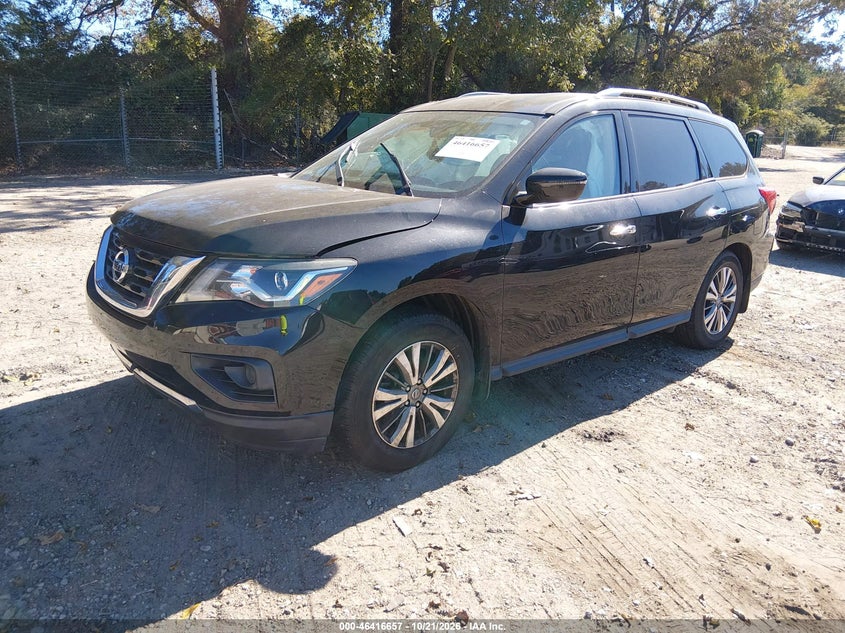 2019 Nissan Pathfinder S, Right Side, IAAI, VIN 5N1DR2MN4KC610117 — photo 2