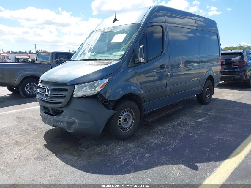 2019 Mercedes-Benz Sprinter 2500 Standard Roof V6, Front End, IAAI, VIN WD4PF0CD7KP033525 — photo 2