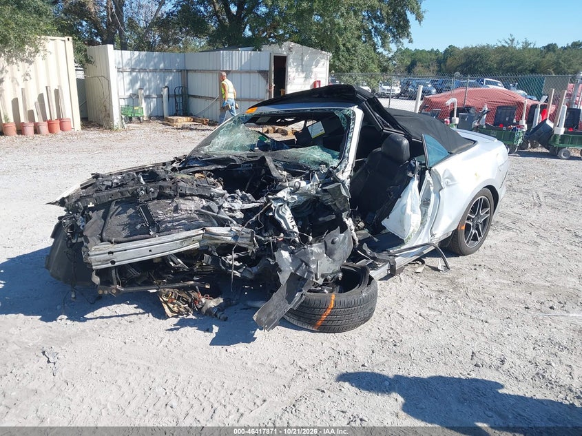 2019 Ford Mustang Ecoboost Premium, Повреждение двигателя, IAAI, VIN 1FATP8UH6K5148527 — фото 2