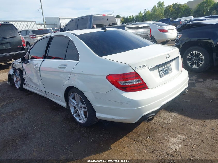 Vin: wddgf8bb3cr230177, lot: 46919025, mercedes-benz c 300 sport 4matic 20123