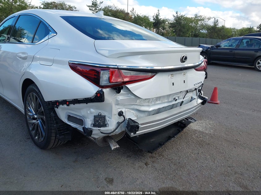 LEXUS ES 300H - zdjęcie 20