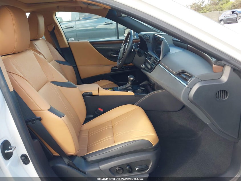 LEXUS ES 300H - zdjęcie 5