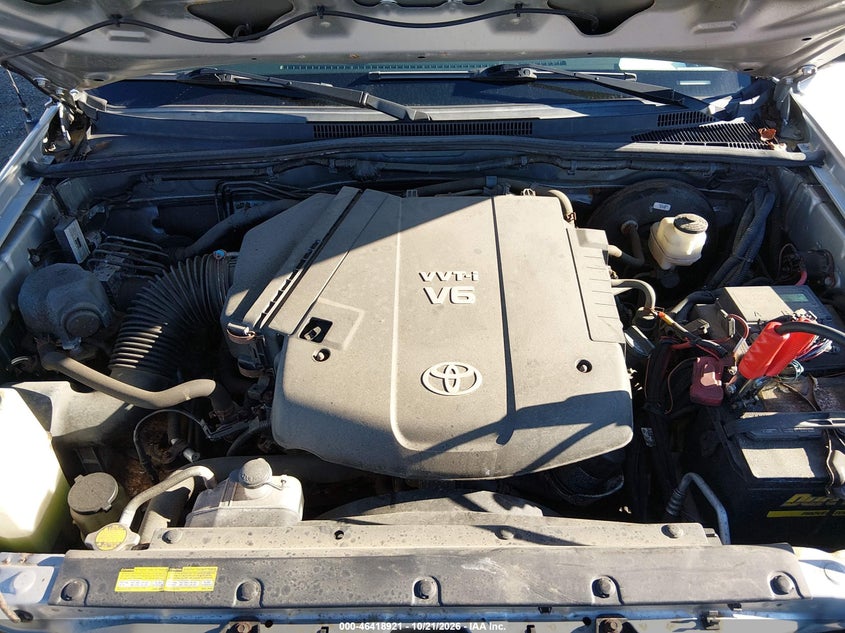 2013 TOYOTA TACOMA BASE V6 · Фото 10