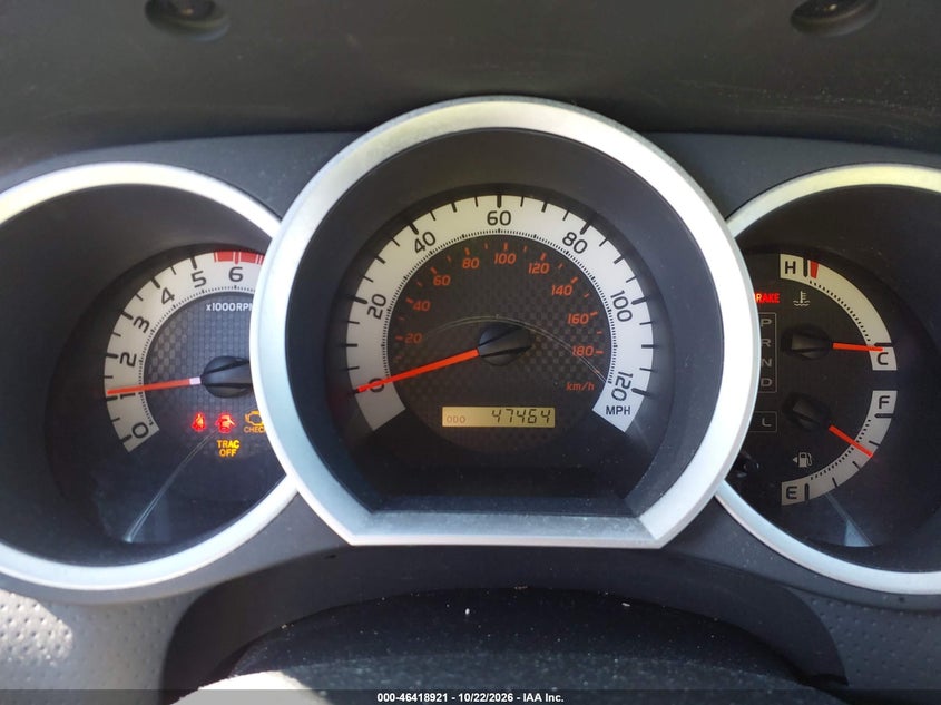 2013 TOYOTA TACOMA BASE V6 · Фото 7