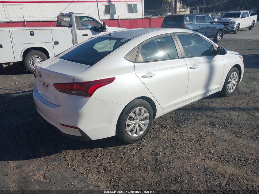 2020 HYUNDAI ACCENT SE · Фото 4