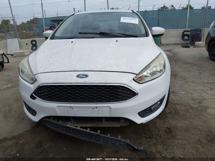 2015 FORD FOCUS SE · Фото 6