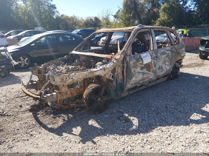 2011 BMW X5 xDrive35D, Total Burn, IAAI, VIN 5UXZW0C53BL657713 — photo 2