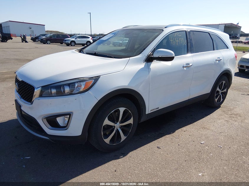 2016 Kia Sorento 3.3L Ex, Right Front, IAAI, VIN 5XYPHDA54GG177955 — photo 2
