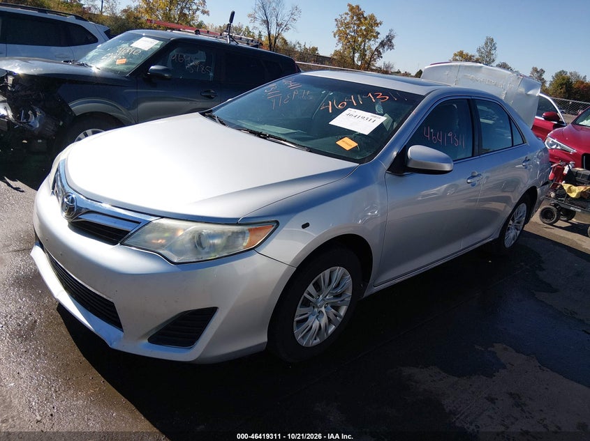 2014 Toyota Camry Le, Rear, IAAI, VIN 4T4BF1FKXER398163 — photo 2