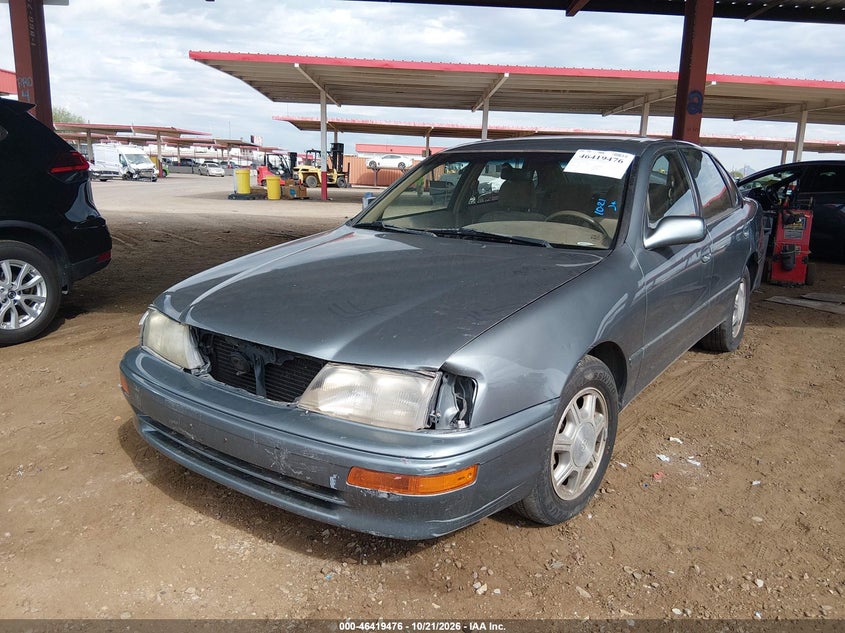 1996 Toyota Avalon Xl/Xls, Left & Right Side, IAAI, VIN 4T1BF12B6TU067397 — photo 2
