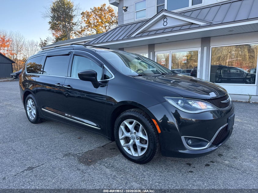 2018 Chrysler Pacifica Touring L