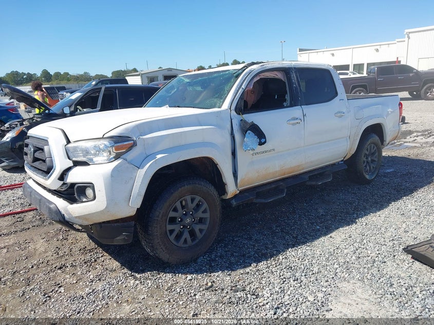 2023 Toyota Tacoma Sr5 V6, Right Side, IAAI, VIN 3TMCZ5AN0PM597409 — photo 2