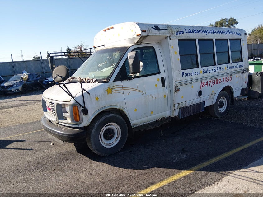 2000 GMC Savana Special, Rear, IAAI, VIN 1GDHG31R1Y1157020 — photo 2