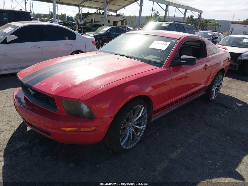 2005 Ford Mustang V6 Deluxe/V6 Premium, Right Front, IAAI, VIN 1ZVFT80NX55165055 — photo 2