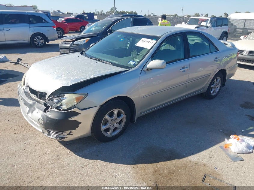 2005 Toyota Camry Le, Front End, IAAI, VIN 4T1BE32K95U967972 — photo 2