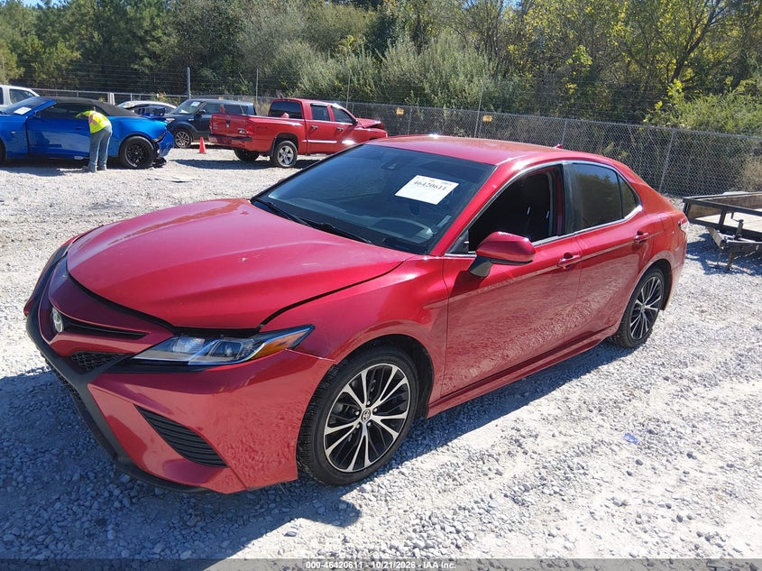 2020 Toyota Camry Se, Front End, IAAI, VIN 4T1G11AK0LU361545 — photo 2