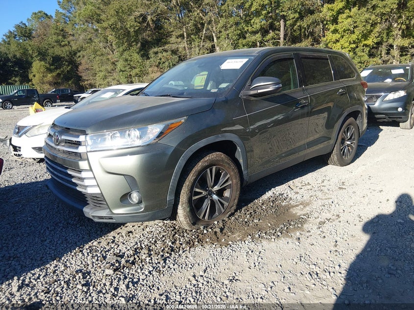 2019 Toyota Highlander Le Plus, Rear, IAAI, VIN 5TDZZRFH6KS356483 — photo 2