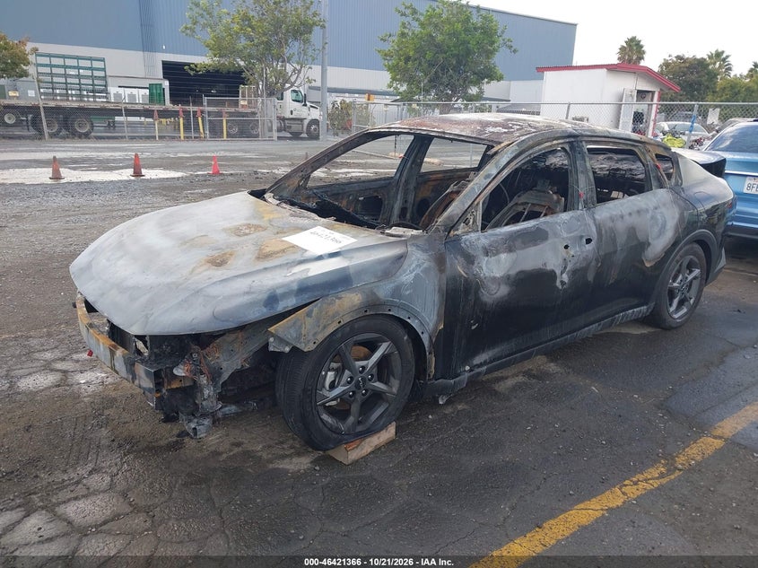 Vin: 3kpft4de3se222377, lot: 46921732, kia k4 lxs 20252
