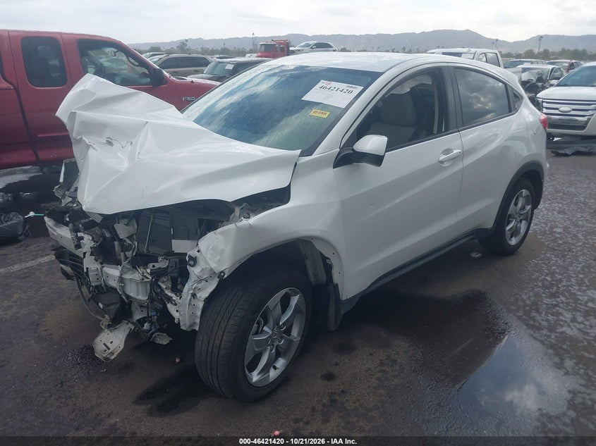 2021 Honda Hr-V 2Wd Lx, Front End, IAAI, VIN 3CZRU5H33MM711227 — photo 2