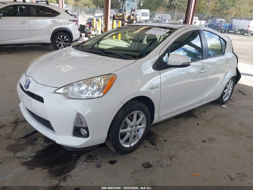 Vin: jtdkdtb33d1035735, lot: 46921996, toyota prius c four 20132