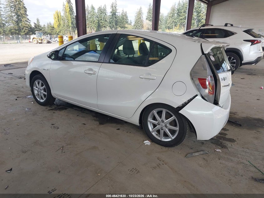 Vin: jtdkdtb33d1035735, lot: 46921996, toyota prius c four 20133