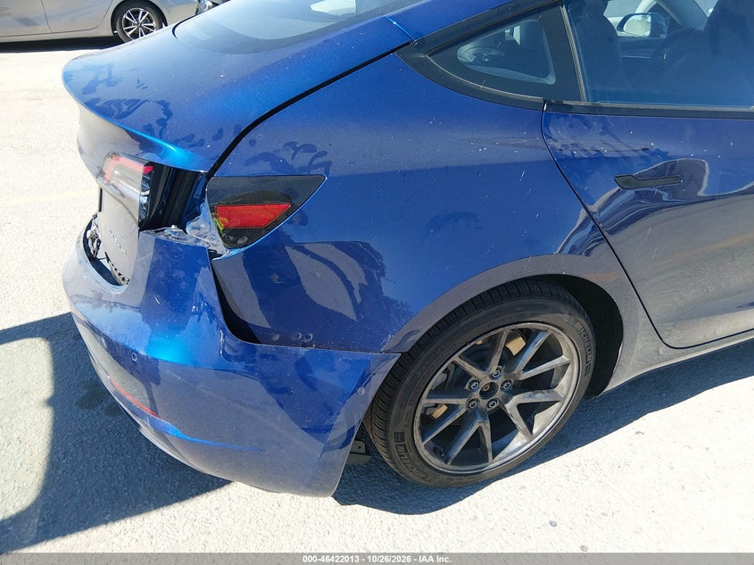 TESLA MODEL 3 - zdjęcie 21