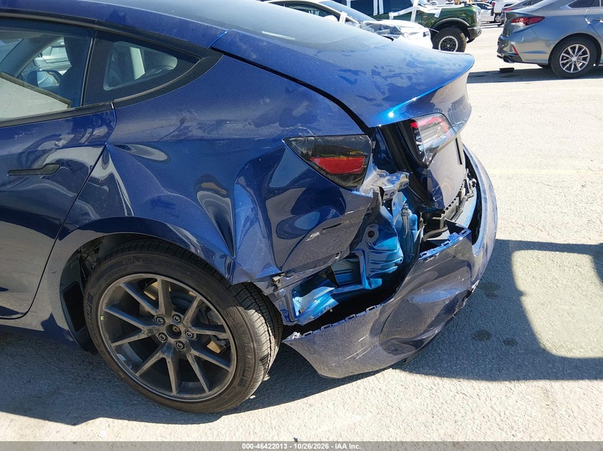 TESLA MODEL 3 - zdjęcie 6