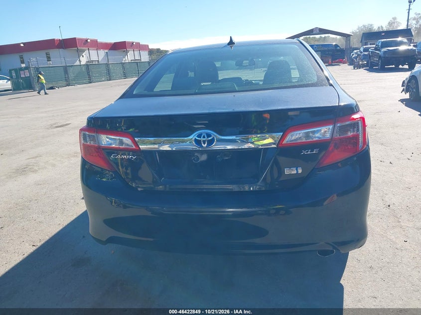 2012 TOYOTA CAMRY HYBRID XLE · Фото 16