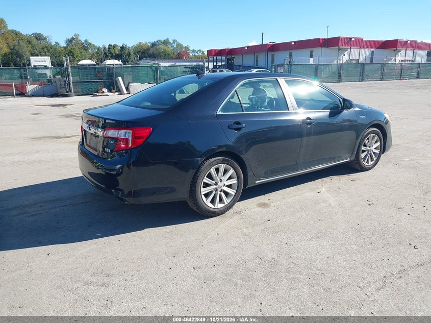 2012 TOYOTA CAMRY HYBRID XLE · Фото 4
