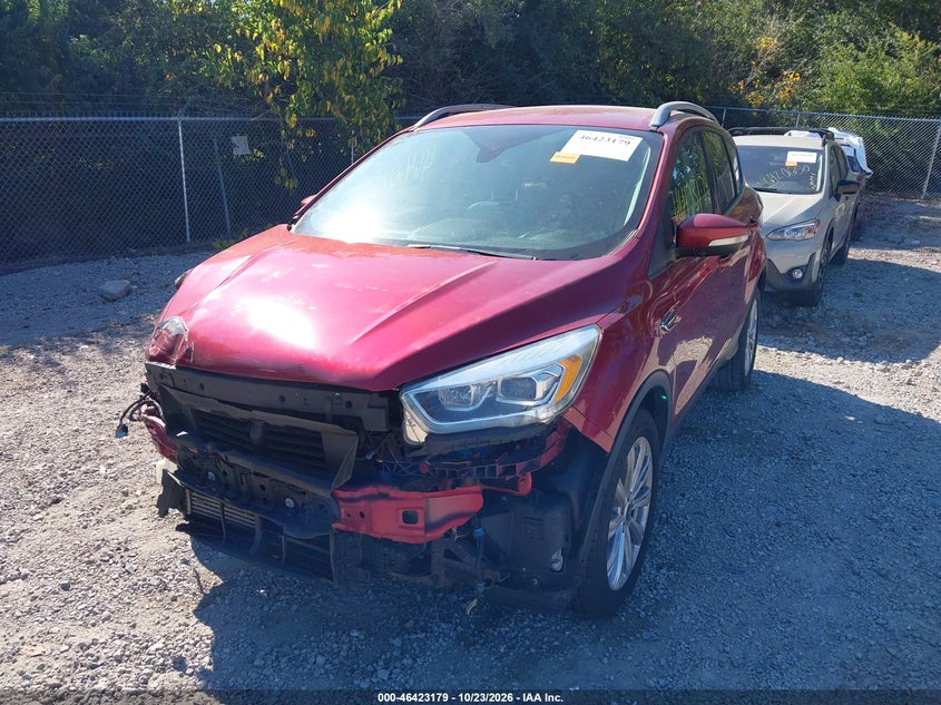 Vin: 1fmcu0j94jub40301, lot: 46923537, ford escape titanium 20182