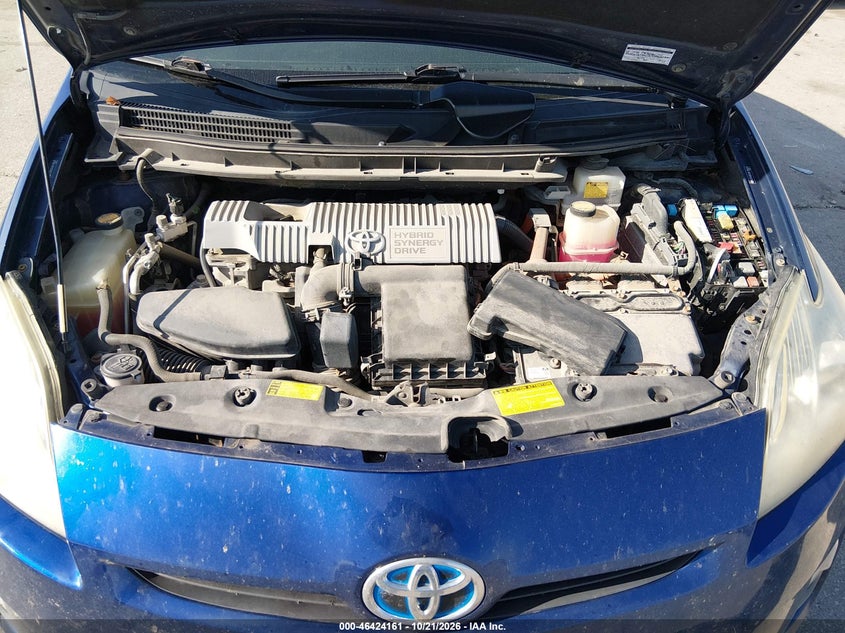 2011 TOYOTA PRIUS · Фото 10