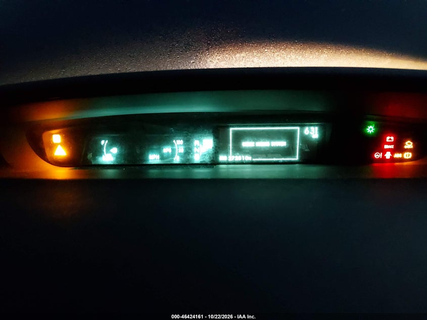 2011 TOYOTA PRIUS · Фото 7