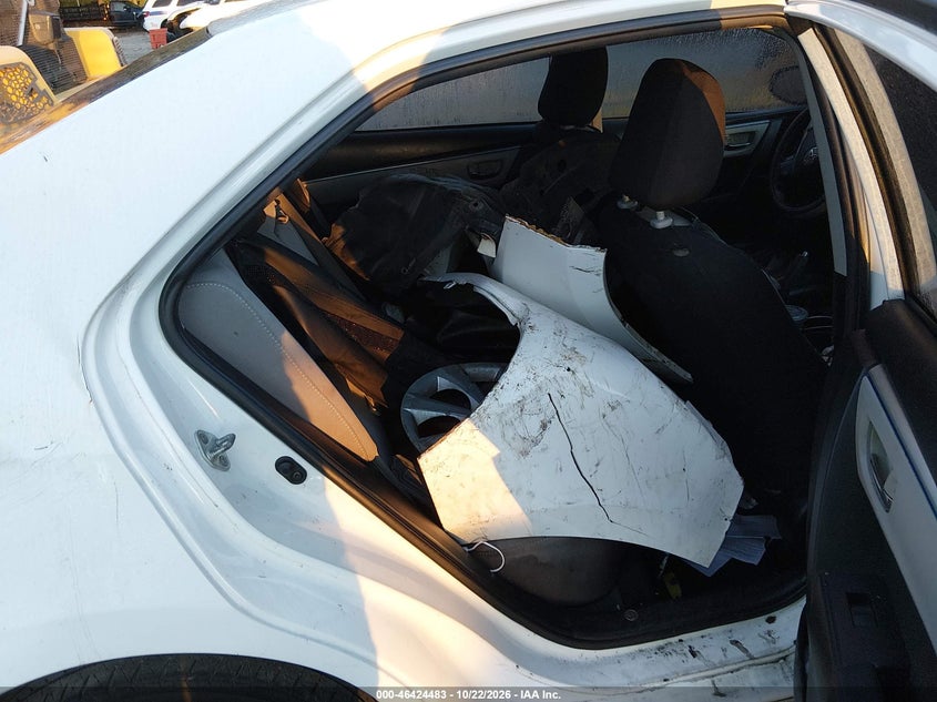 2016 TOYOTA COROLLA LE · Фото 8