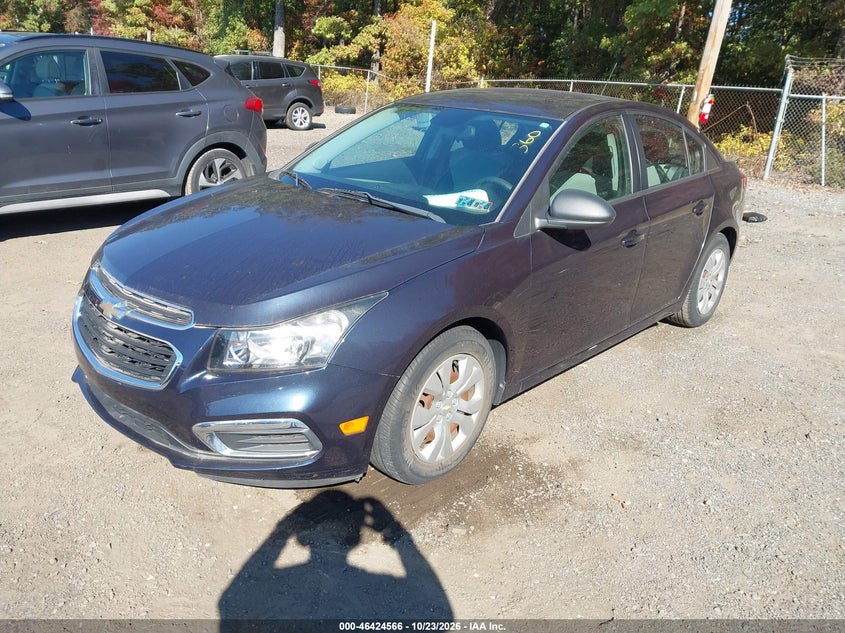 2016 Chevrolet Cruze, Normal Wear & Tear, IAAI, VIN 1G1PC5SG0G7153081 — photo 2