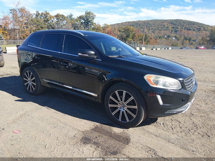 2014 VOLVO XC60 T6 R-DESIGN